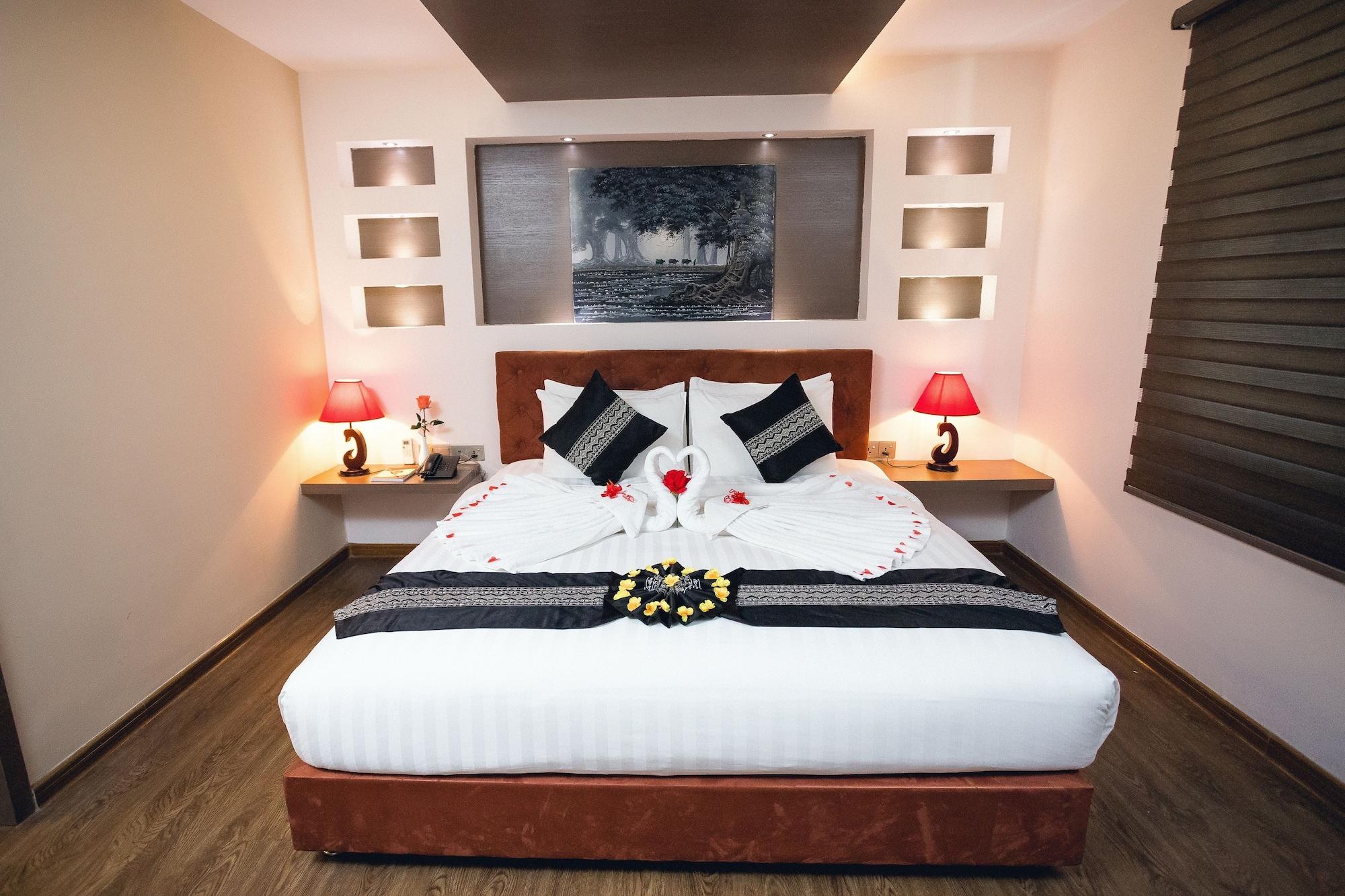 Elegant Hotel Pyi Thar Yar Rangoon Buitenkant foto