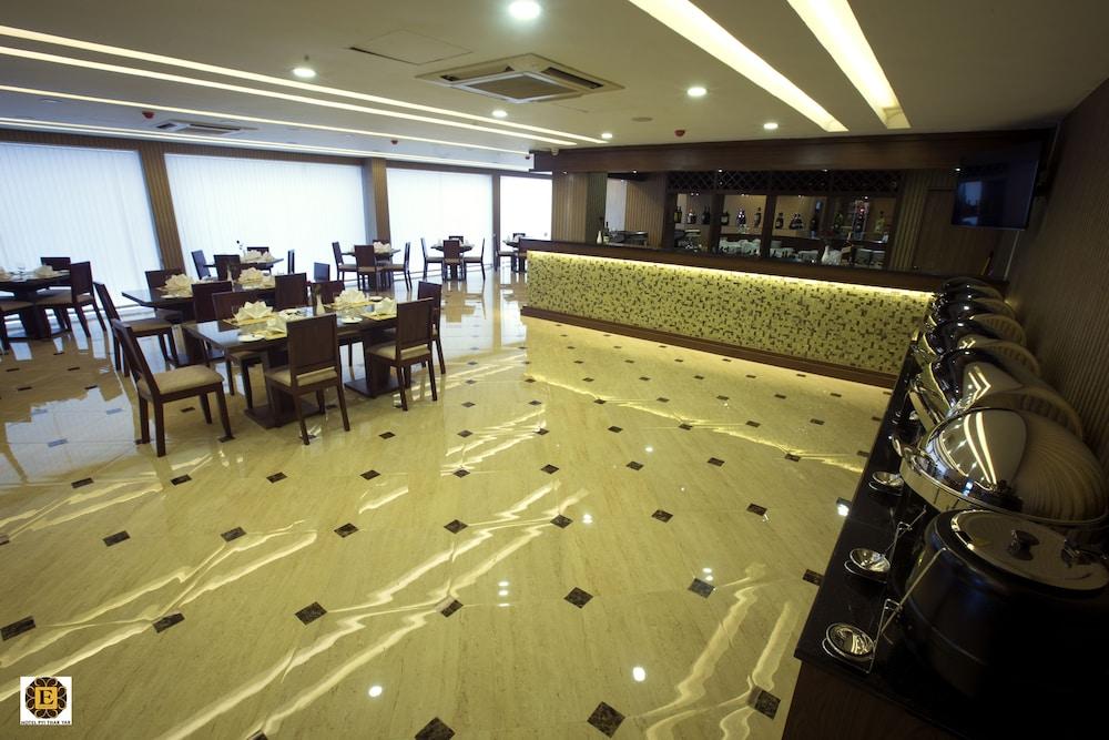 Elegant Hotel Pyi Thar Yar Rangoon Buitenkant foto