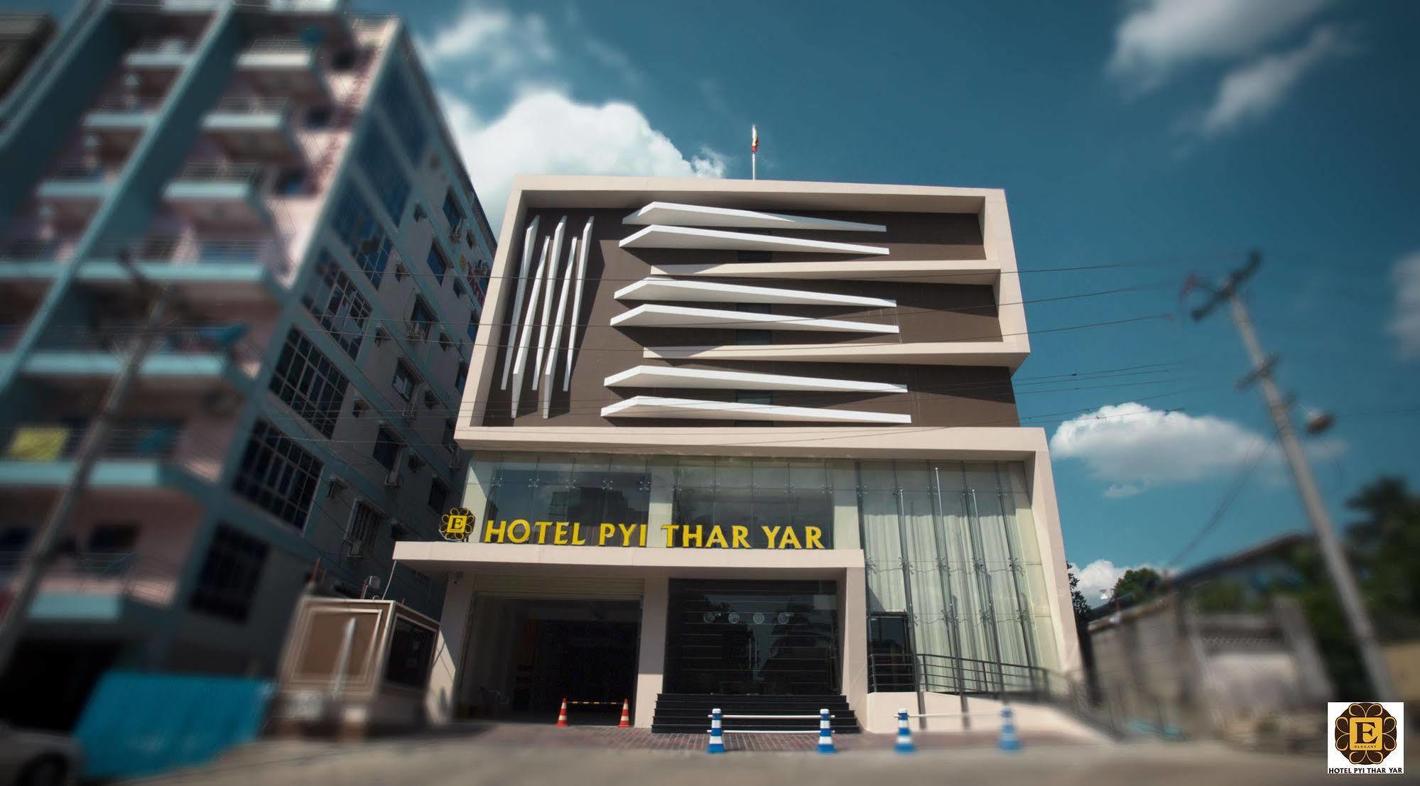 Elegant Hotel Pyi Thar Yar Rangoon Buitenkant foto