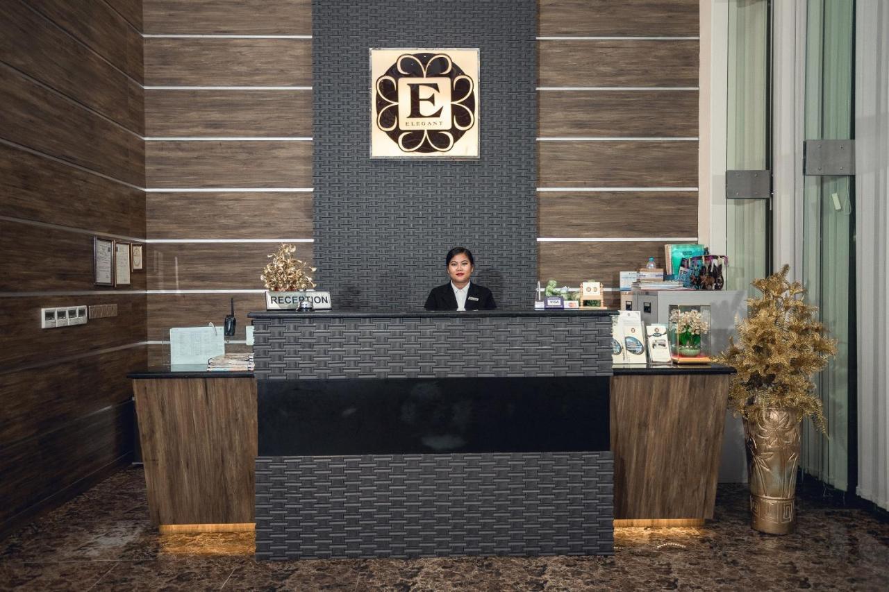Elegant Hotel Pyi Thar Yar Rangoon Buitenkant foto