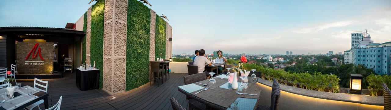 Elegant Hotel Pyi Thar Yar Rangoon Buitenkant foto